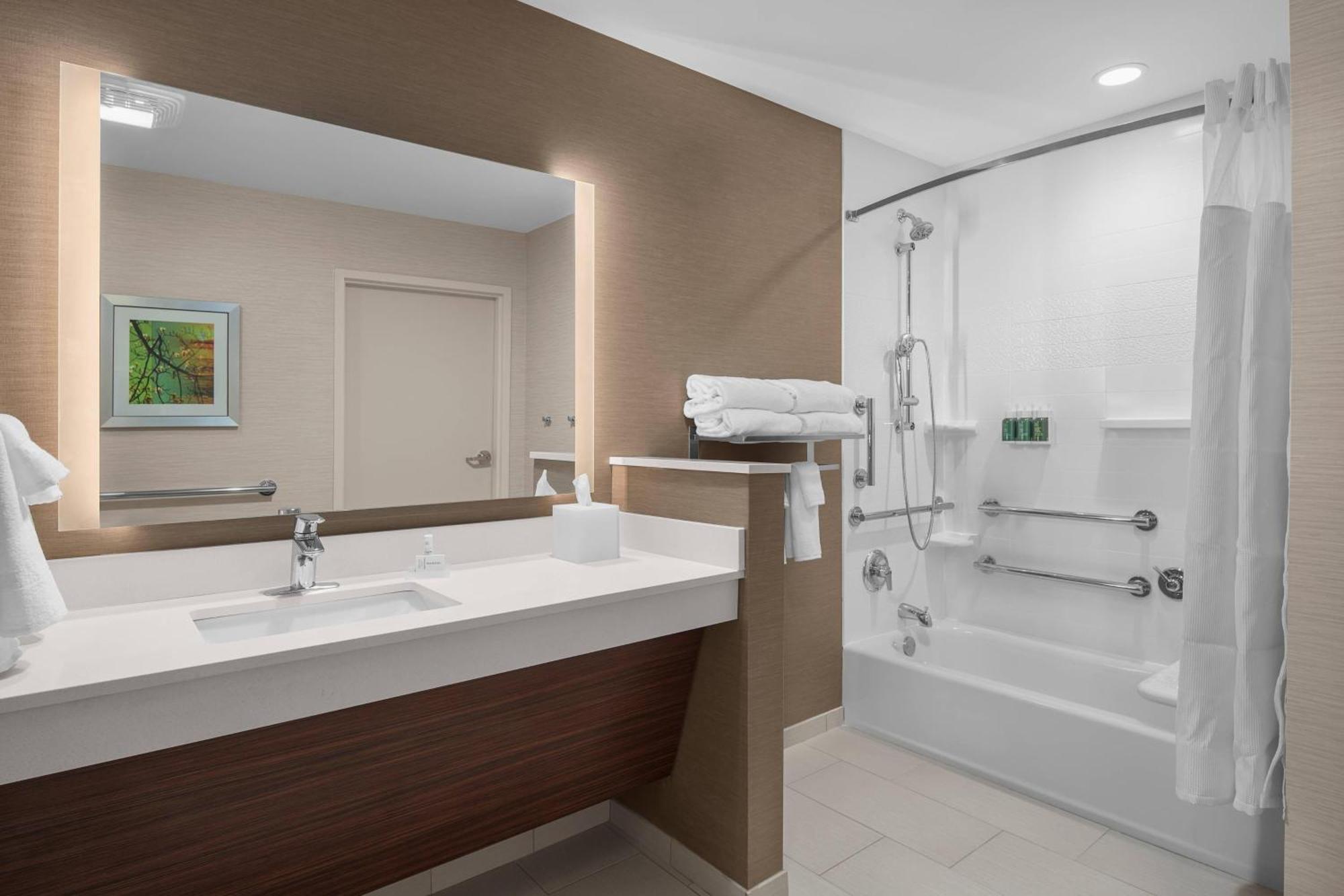 Hotel Fairfield & By Marriott Memphis Marion, Ar 3*